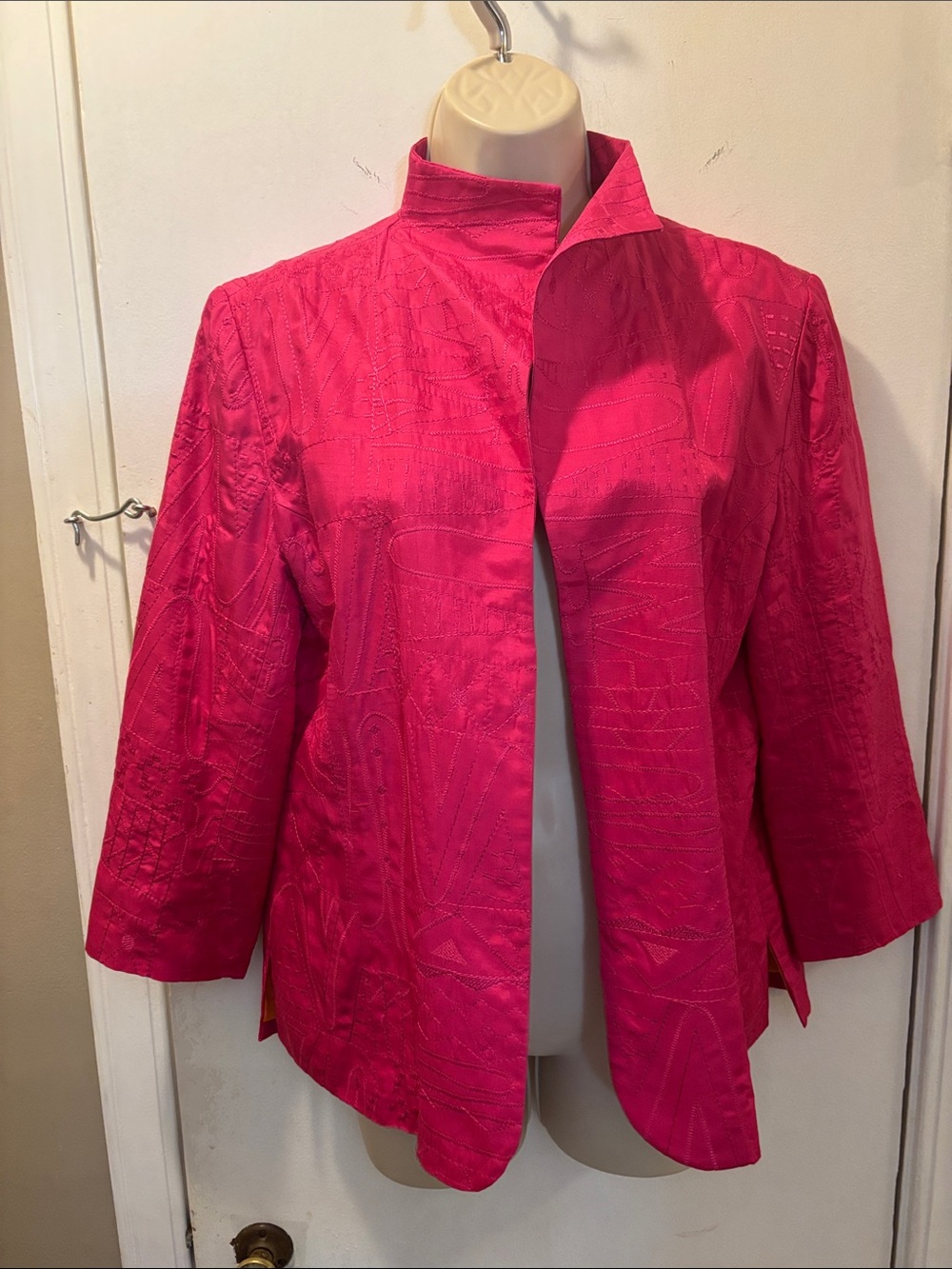 Chico’s 1 small silk lined Fuchsia open front blazer Jacket 36-325